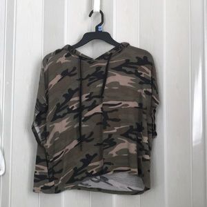Camo top